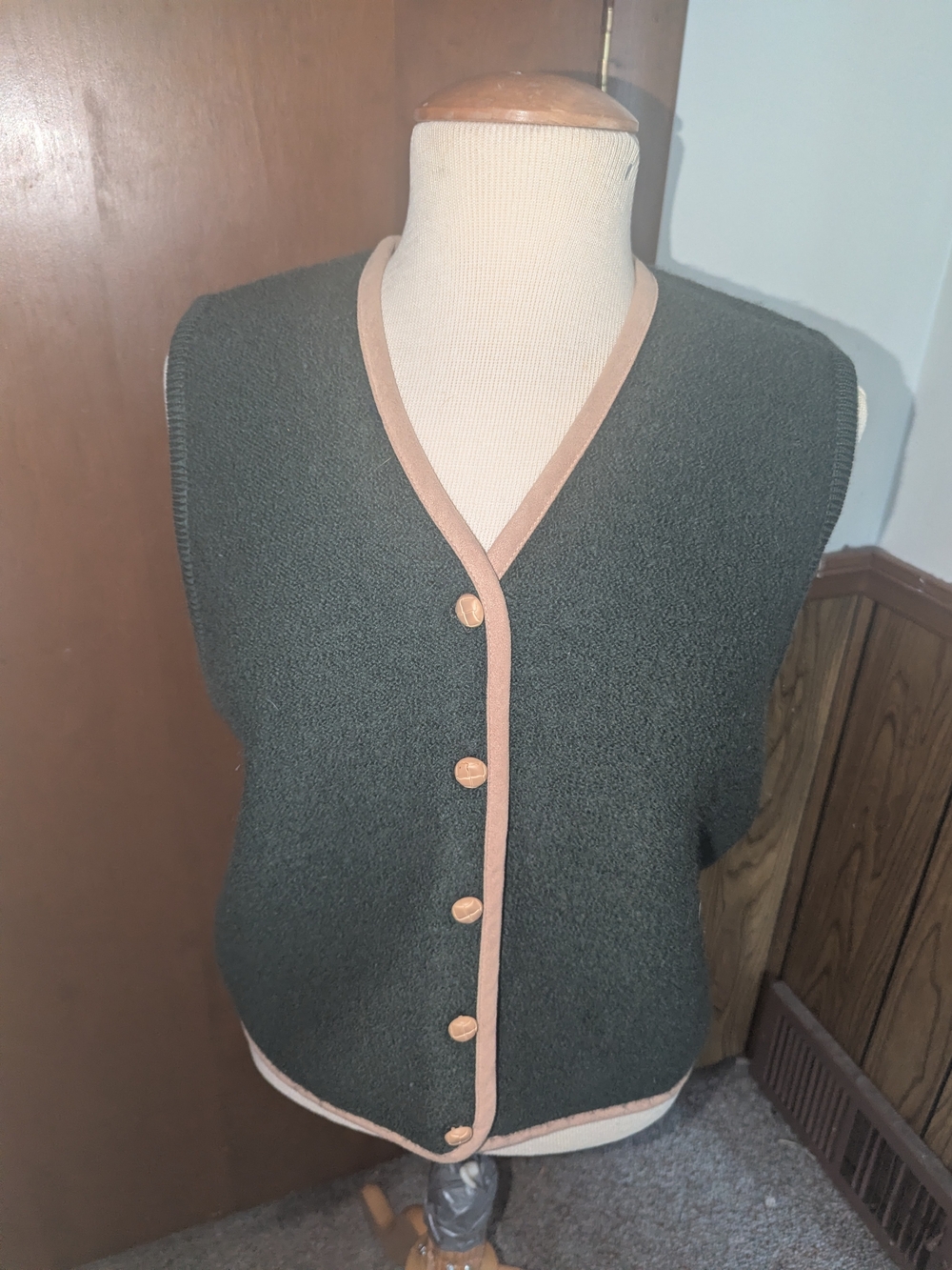 Pendleton Forest Green Knit Vest with Tan Trim